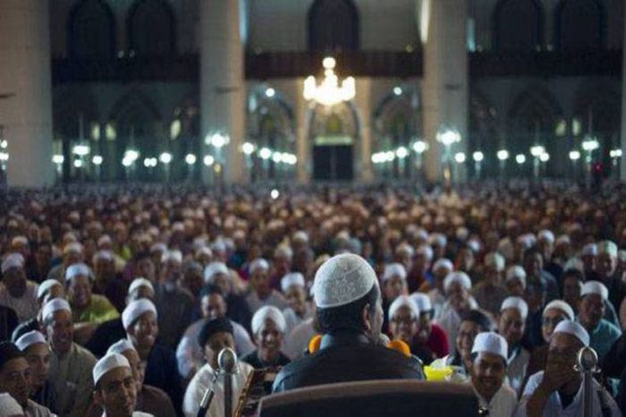 asbabun nuzul surah at taubah ayat 105 terbaru