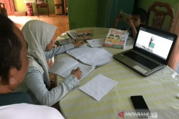 suka duka belajar online