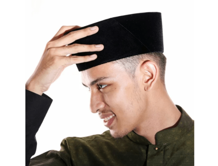 peci hitam kopiah identitas bangsa hadila perlengkapan sholat baju pria