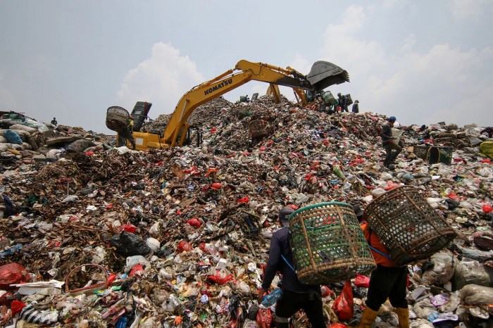 pendapat tentang sampah yang menumpuk