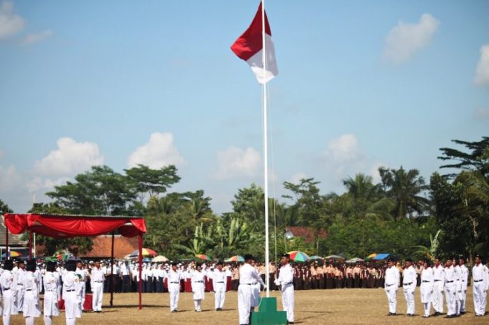 puisi kemerdekaan bahasa jawa terbaru