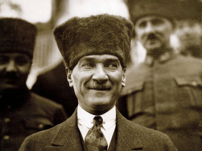 mustafa kemal tidak diterima bumi