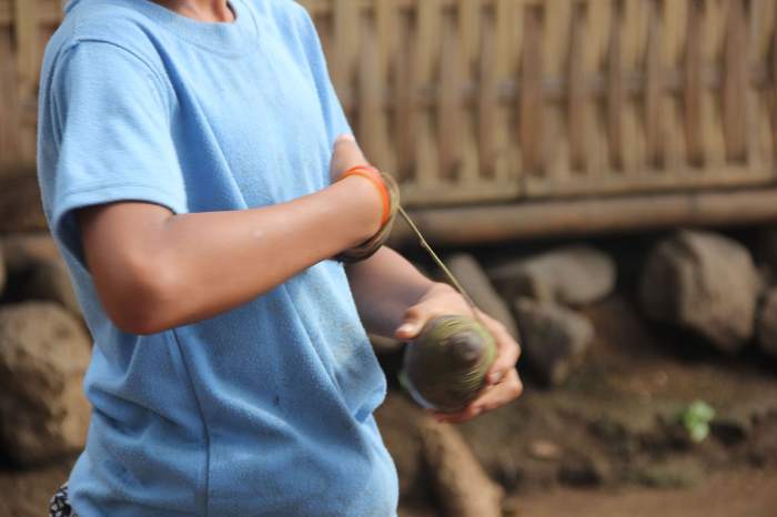 gasing tradisional permainan bertahan hingga i1 melayu sekarang