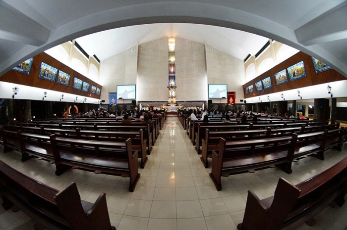 susunan pengurus gereja katolik