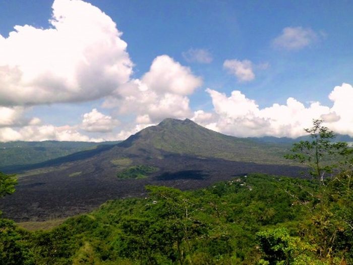 gunung di sulawesi tengah