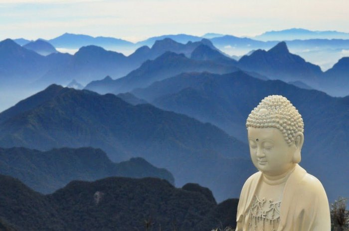 gunung tertinggi di vietnam tts terbaru