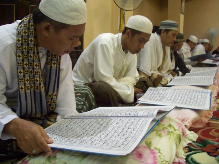 baca al quran dengan tartil