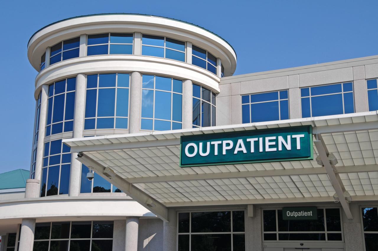Nursing hospital staff healthcare shortages bottleneck create student