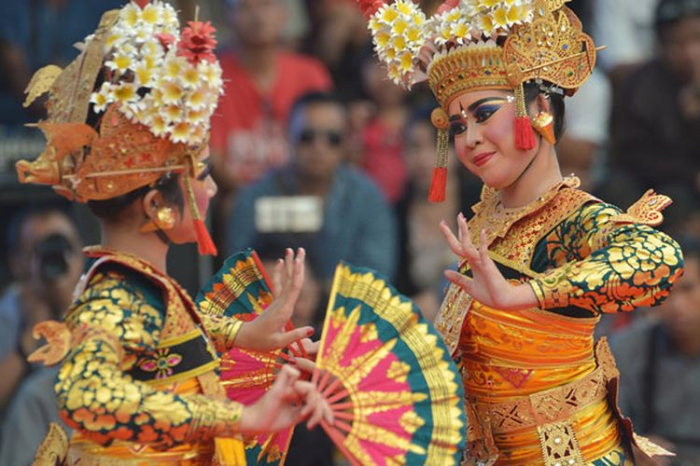 yang bukan tari kelompok adalah terbaru