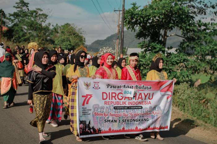 perbedaan karnaval dan carnival terbaru