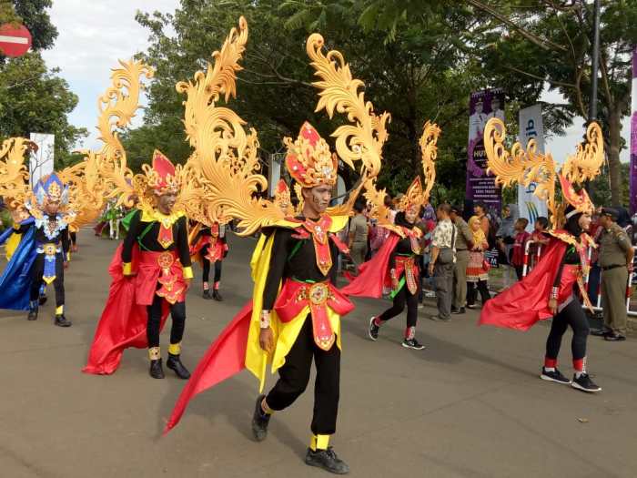 perbedaan karnaval dan carnival terbaru