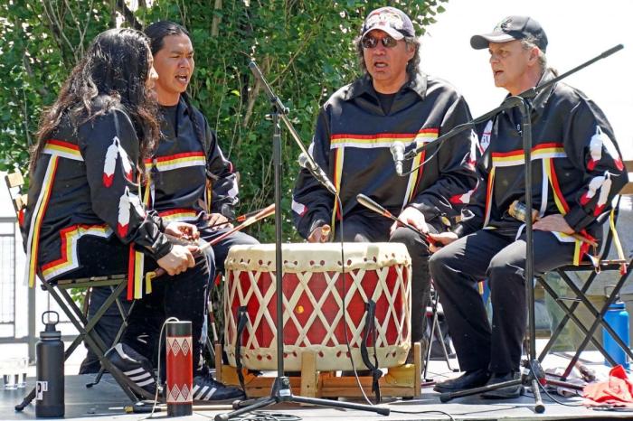 drum jenis afrika djembe superprof sering ruang dimainkan tangan digunakan tunggal kosong kelas