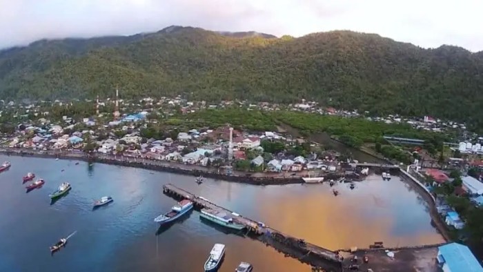 jarak manado ke gorontalo