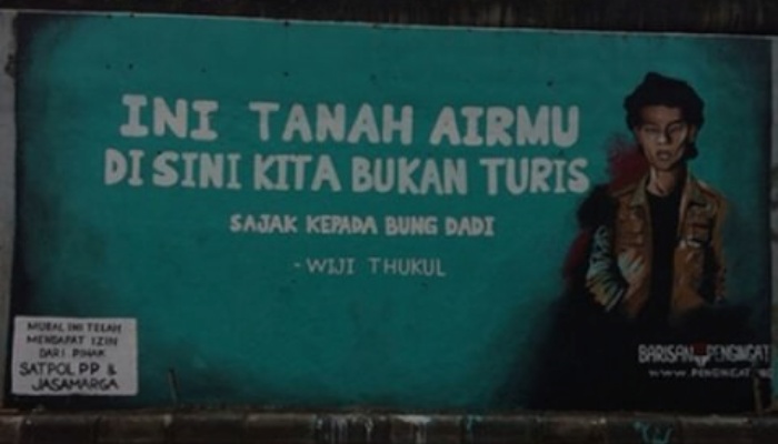 puisi tentang diri sendiri 4 bait terbaru