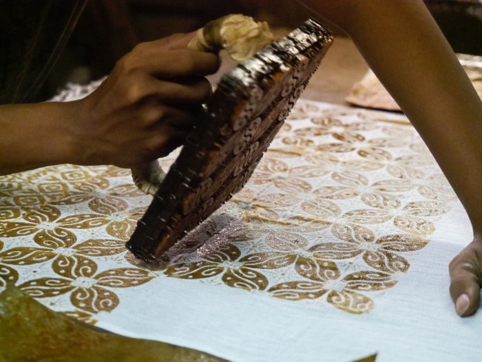 proses pembuatan batik cap terbaru