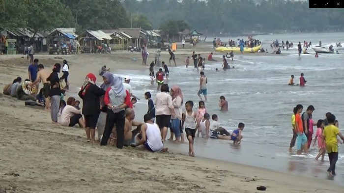 cerpen liburan ke pantai bersama teman terbaru