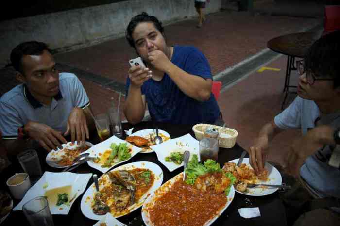 ketika orang biasanya makan