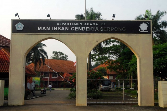 biaya insan cendekia madani terbaru