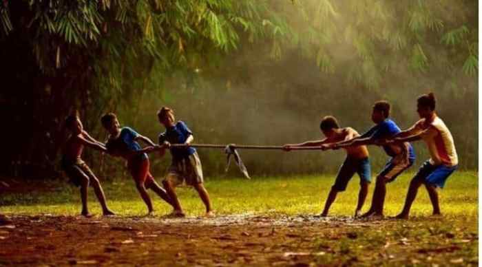 boyan dimainkan permainan tradisional kumparan