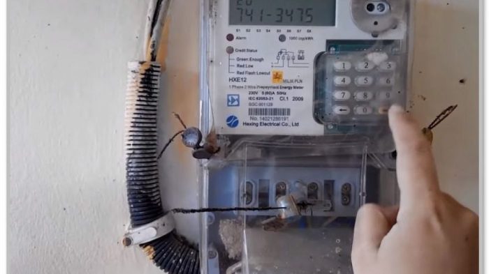 fungsi kwh meter yaitu untuk