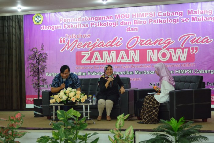 talkshow inggris kode campur acara permainan talk