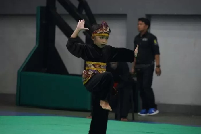 mengapa pencak silat perlu dilestarikan terbaru