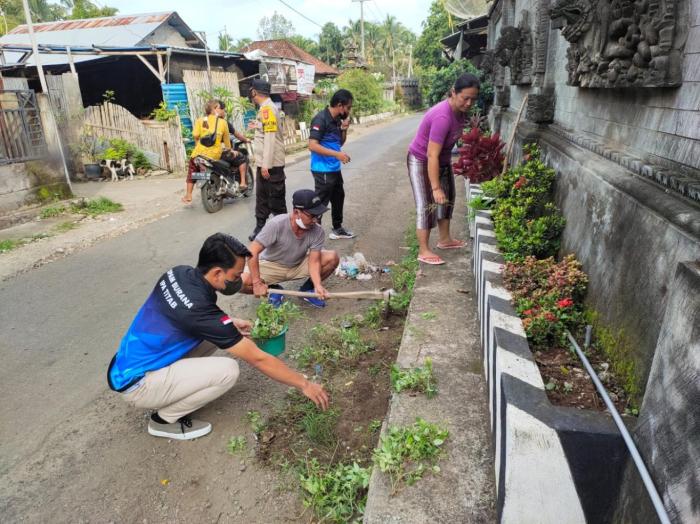 gambar kegiatan gotong royong terbaru