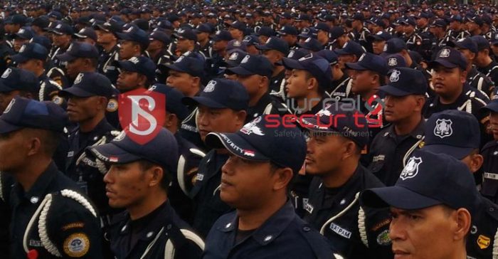 bedanya satpam dan security