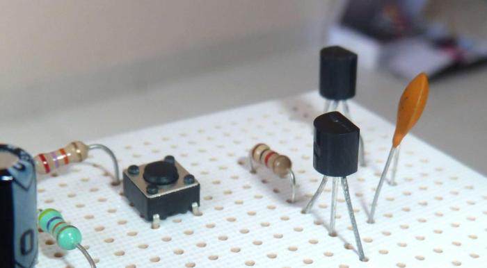 rangkaian transistor sebagai saklar terbaru