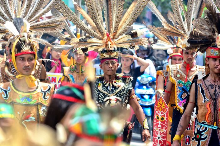 dayak maanyan percakapan sehari